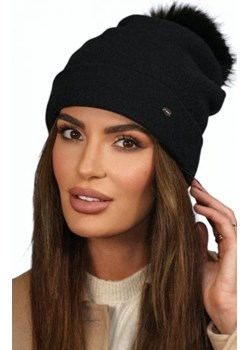 Wełniana czapka damska z pomponem Chiru czarna ze sklepu intimiti.pl w kategorii Czapki zimowe damskie - zdjęcie 187869308