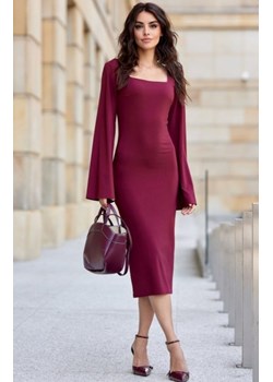 Dopasowana sukienka midi bordowa ze sklepu intimiti.pl w kategorii Sukienki - zdjęcie 187869348