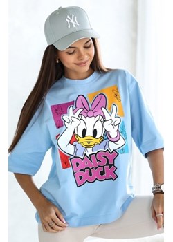 Oversizowy t-shirt Daisy Duck niebieski ze sklepu intimiti.pl w kategorii Bluzki damskie - zdjęcie 187870496
