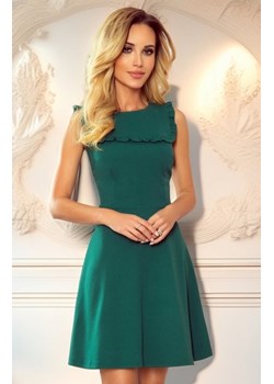 Numoco 615-1 BLANKA trapezowa zielona sukienka z falbanką przy dekolcie ze sklepu intimiti.pl w kategorii Sukienki - zdjęcie 187870697