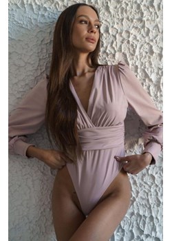 Pudrowe body damskie ze sklepu intimiti.pl w kategorii Body damskie - zdjęcie 187870727