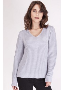 MKMSwetry Sweter Victoria SWE 123 Jasny szary ze sklepu intimiti.pl w kategorii Swetry damskie - zdjęcie 187870908