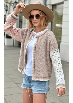 Krótki kardigan Alice beż puder róż ze sklepu intimiti.pl w kategorii Swetry damskie - zdjęcie 187871389