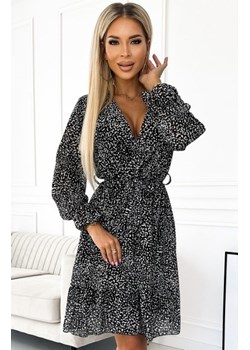 Numoco 506-1 szyfonowa sukienka z dekoltem, falbanką i paskiem ze sklepu intimiti.pl w kategorii Sukienki - zdjęcie 187872459