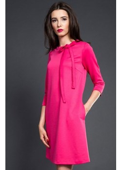 Kasia Miciak design trapezowa sukienka fuksja ze sklepu intimiti.pl w kategorii Sukienki - zdjęcie 187872806