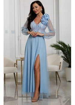 Elizabeth Stella długa sukienka z różą błękitna ze sklepu intimiti.pl w kategorii Sukienki - zdjęcie 187873885