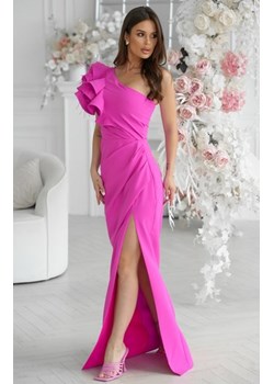 Bicotone długa sukienka różowa na jedno ramię z falbaną ze sklepu intimiti.pl w kategorii Sukienki - zdjęcie 187878666