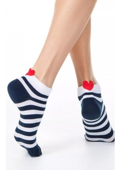 Conte bawełniane skarpetki w paski z sercem ze sklepu intimiti.pl w kategorii Skarpetki damskie - zdjęcie 187879146