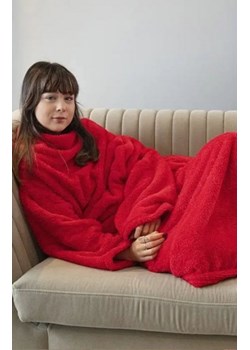Czerwony koc z rękawami ze sklepu intimiti.pl w kategorii Szlafroki damskie - zdjęcie 187880676