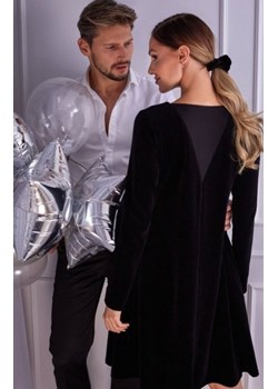 Czarna welurowa sukienka Moe M566 ze sklepu intimiti.pl w kategorii Sukienki - zdjęcie 187882476