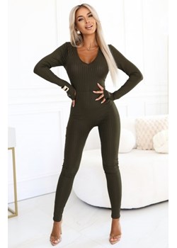 Numoco 619-2 wygodny i elegancki prążkowany kombinezon damski z dekoltem ze sklepu intimiti.pl w kategorii Kombinezony damskie - zdjęcie 187882518