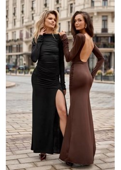 Efektowna długa sukienka z drapowaniem czarna ze sklepu intimiti.pl w kategorii Sukienki - zdjęcie 187892378