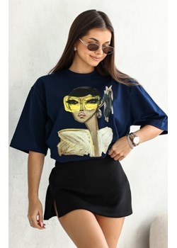 Oversizowy t-shirt damski żółte okulary granatowy ze sklepu intimiti.pl w kategorii Bluzki damskie - zdjęcie 187894776
