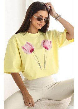 Oversizowy t-shirt Dwa Tulipany żółty ze sklepu intimiti.pl w kategorii Bluzki damskie - zdjęcie 187898228