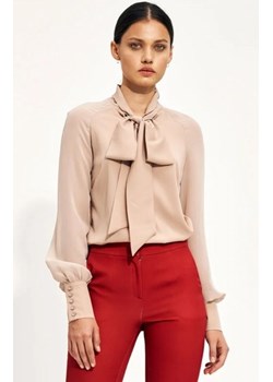 Delikatna beżowa bluzka z szarfą ze sklepu intimiti.pl w kategorii Koszule damskie - zdjęcie 187899808