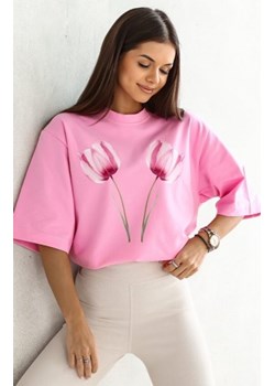 Oversizowy t-shirt Dwa Tulipany róż cukierek ze sklepu intimiti.pl w kategorii Bluzki damskie - zdjęcie 187901346