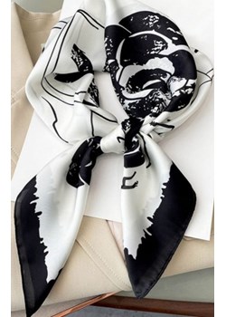 Kamea apaszka damska czarno-biała z motywem róż ze sklepu intimiti.pl w kategorii Szaliki i chusty damskie - zdjęcie 187903927