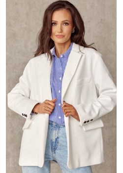Oversizowy żakiet damski ecru ze sklepu intimiti.pl w kategorii Marynarki damskie - zdjęcie 187903978