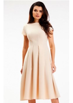 Awama A569 sukienka midi z zakładkami beżowa ze sklepu intimiti.pl w kategorii Sukienki - zdjęcie 187904779