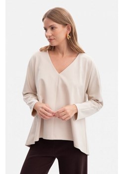 Bewear B304 bluzka dzianinowa z dekoltem V piaskowa ze sklepu intimiti.pl w kategorii Bluzki damskie - zdjęcie 187905798