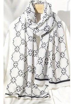 Kamea szal z wiskozy Lucky Clover ze sklepu intimiti.pl w kategorii Szaliki i chusty damskie - zdjęcie 187906156