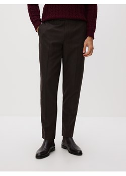 Reserved - Spodnie garniturowe z wełną - brązowy ze sklepu Reserved w kategorii Spodnie męskie - zdjęcie 187910818