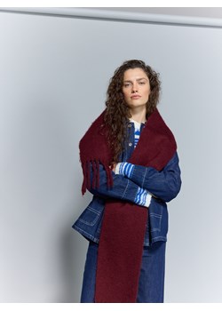 Reserved - Gładki szalik z frędzlami - bordowy ze sklepu Reserved w kategorii Szaliki i chusty damskie - zdjęcie 187915138