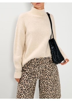 Sinsay - Prążkowany golf - beżowy ze sklepu Sinsay w kategorii Swetry damskie - zdjęcie 187915748