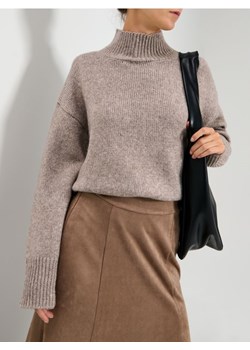 Sinsay - Prążkowany golf - brązowy ze sklepu Sinsay w kategorii Swetry damskie - zdjęcie 187915749