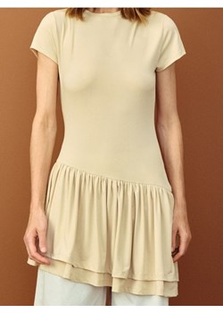 Sinsay - Sukienka z asymetrycznym dołem - beżowy ze sklepu Sinsay w kategorii Sukienki - zdjęcie 187915828