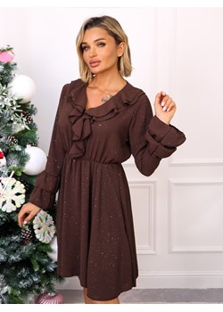 SUKIENKA Z FALBANKAMI I BROKATOWYMI DROBINKAMI- CZEKOLADOWA ze sklepu olika.com.pl w kategorii Sukienki - zdjęcie 187916516