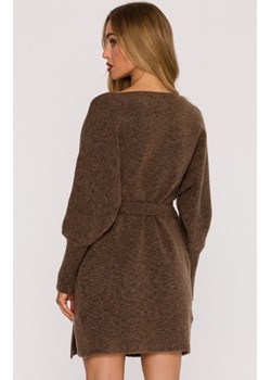 Sukienka swetrowa kopertowa z wiązaniem karmelowa M631, Kolor karmelowy, Rozmiar L/XL, MOE ze sklepu Primodo w kategorii Sukienki - zdjęcie 187917816