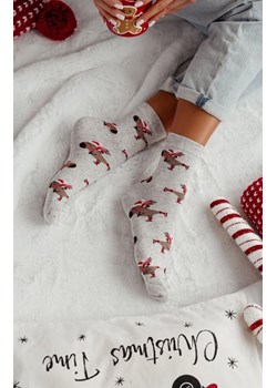 Skarpetki damskie świąteczne Kapibara na łyżwach jasny melanż 1283.041, Kolor szary-wzór, Rozmiar 37-41, Milena ze sklepu Intymna w kategorii Skarpetki damskie - zdjęcie 187918305