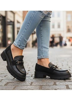 Czarne półbuty loafersy damskie na platformie /L2-1 18620 W142/ ze sklepu Pantofelek24.pl w kategorii Półbuty damskie - zdjęcie 187923898