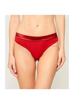 Calvin Klein Underwear Stringi ze sklepu Gomez Fashion Store w kategorii Majtki damskie - zdjęcie 187924565