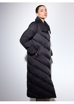 Mohito - Długi pikowany płaszcz - czarny ze sklepu Mohito w kategorii Płaszcze damskie - zdjęcie 187924596