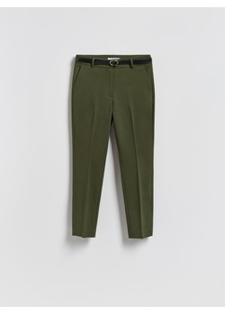 Reserved - Spodnie cygaretki z paskiem - ciemnozielony ze sklepu Reserved w kategorii Spodnie damskie - zdjęcie 187927827