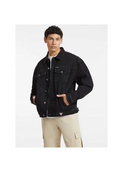 Guess Jeans Kurtka jeansowa TRUCKER | Oversize fit ze sklepu Gomez Fashion Store w kategorii Kurtki męskie - zdjęcie 187928609