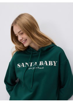 Reserved - Bluza ze świątecznym napisem - ciemnozielony ze sklepu Reserved w kategorii Bluzy damskie - zdjęcie 187931168