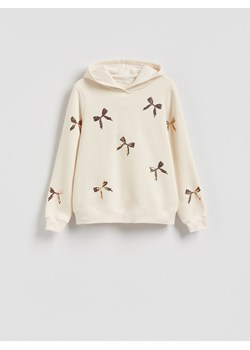 Reserved - Bluza ze świątecznym motywem - złamana biel ze sklepu Reserved w kategorii Bluzy damskie - zdjęcie 187931179