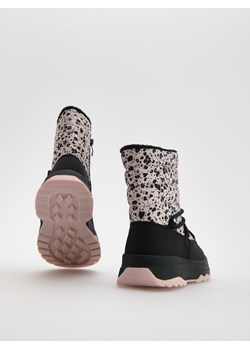 Reserved - Ocieplane śniegowce z wiązaniem - czarny ze sklepu Reserved w kategorii Buty zimowe dziecięce - zdjęcie 187932789