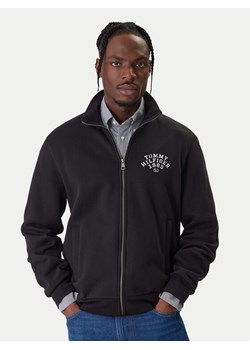 Tommy Hilfiger Bluza Arch Stand MW0MW41425 Czarny Regular Fit ze sklepu MODIVO w kategorii Bluzy męskie - zdjęcie 187934147