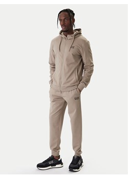 EA7 Emporio Armani Dres 8NPV63 PJVRZ U6167 Beżowy Regular Fit ze sklepu MODIVO w kategorii Dresy męskie - zdjęcie 187934237