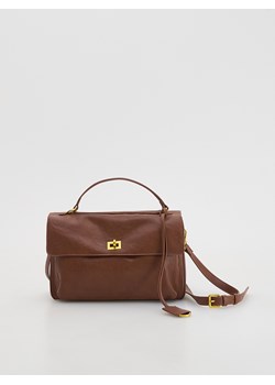 Reserved - Torebka na ramię z zawieszką - brązowy ze sklepu Reserved w kategorii Listonoszki - zdjęcie 187936059