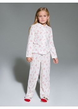 Sinsay - Świąteczna piżama dwuczęściowa z nadrukiem lasek cukrowych - kremowy ze sklepu Sinsay w kategorii Piżamy dziecięce - zdjęcie 187943077