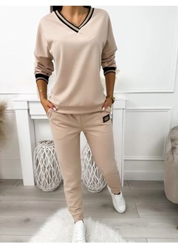 Beżowy Komplet ze sklepu ModnaKiecka.pl w kategorii Dresy damskie - zdjęcie 187943729