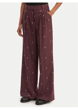 HUGO Spodnie materiałowe Haviri 50554419 Bordowy Relaxed Fit ze sklepu MODIVO w kategorii Spodnie damskie - zdjęcie 187949717