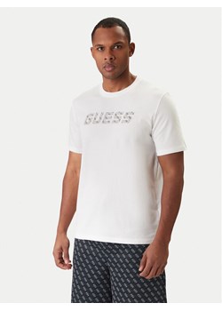 Guess T-Shirt Z6RI15 I3Z14 Biały Regular Fit ze sklepu MODIVO w kategorii T-shirty męskie - zdjęcie 187954585