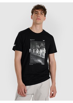 Męski t-shirt z nadrukiem 4F 4FWAW25TTSHM3121 - czarny ze sklepu Sportstylestory.com w kategorii T-shirty męskie - zdjęcie 187958077