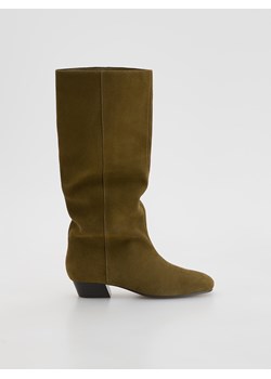 Reserved - Zamszowe kozaki - oliwkowy ze sklepu Reserved w kategorii Kozaki damskie - zdjęcie 187959096